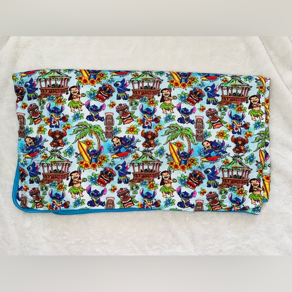 🌊Lilo & Stitch Bamboo Blanket🌊 - Picture 5 of 6